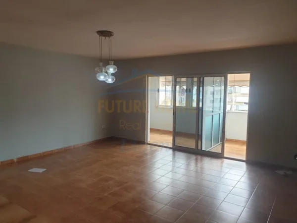 0683487469 Tirane, shitet apartament 2+1 Kati 7, 124 m² 289.000 € (Komuna e Parisit , Prane Pizza Uno)