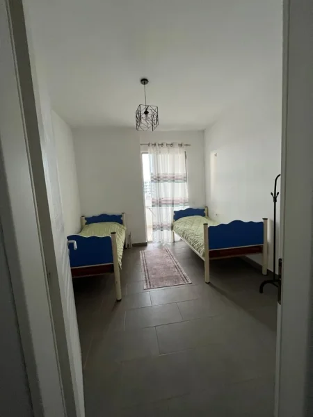 Tirane, shitet apartament 2+1+Ballkon Kati 5, 111 m² 103.000 € (Kamez)