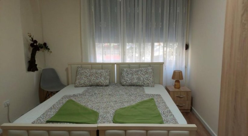 Tirane, jepet me qera apartament 1+1 Kati 1, 60 m² 600 € (Myslym Shyri)