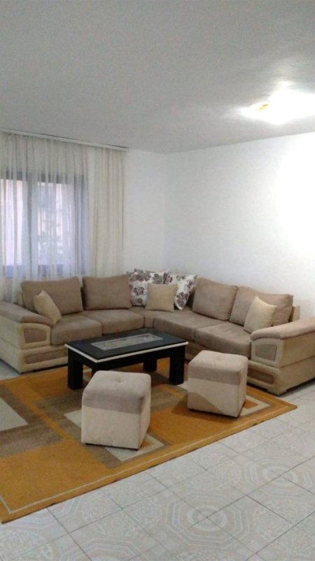 Tirane, jepet me qera apartament 1+1+Ballkon Kati 5, 70 m² 510 € (Rr.Preng Bibe Doda/Shkolla Vasil Shanto)