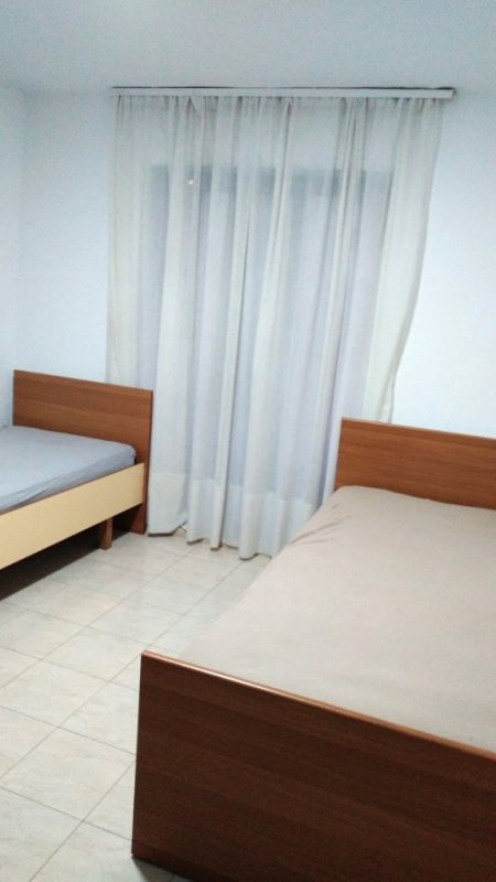 Tirane, jepet me qera apartament 1+1+Ballkon Kati 5, 70 m² 510 € (Rr.Preng Bibe Doda/Shkolla Vasil Shanto)