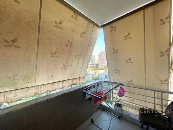 Tirane, jepet me qera apartament 2+1+Aneks+Ballkon Kati 3, 110 m² 800 € (Don Bosko)