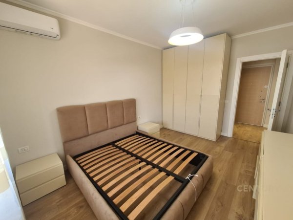 Tirane, jepet me qera apartament 2+1 Kati 3, 94 m² 1.200 € (Komuna e Parisit)