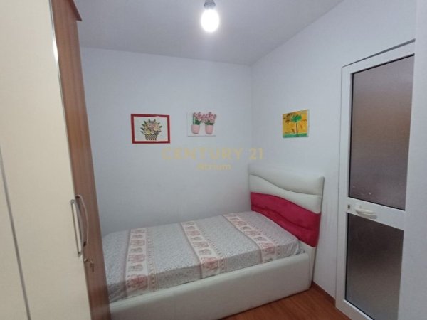 Tirane, jepet me qera apartament 3+1 Kati 1, 100 m² 480 € (Tek Varri i Bamit)
