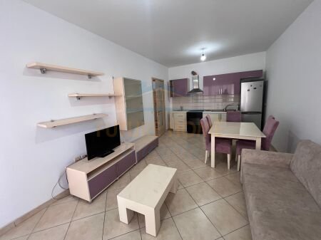 Tirane, jepet me qera apartament 1+1 Kati 4, 75 m² 350 € 
