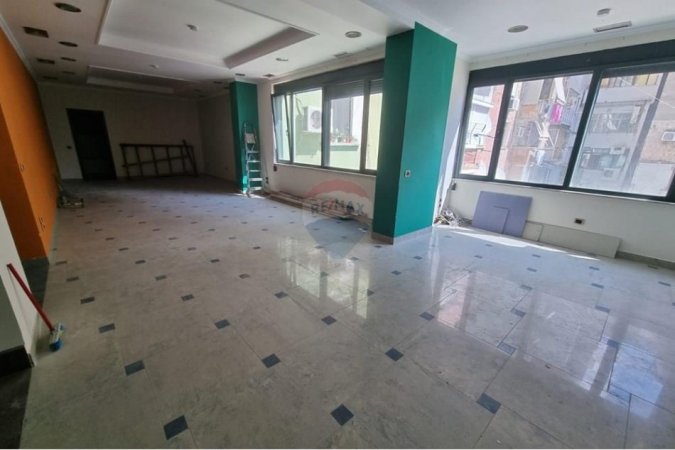 Tirane, shitet ambjent biznesi , 385 m² 1.500.000 € 