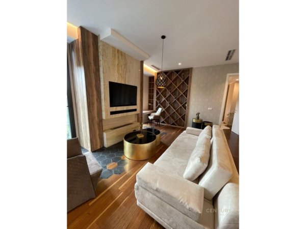 Tirane, jepet me qera apartament 1+1 Kati 7, 88 m² 1.250 € (Park Gate)