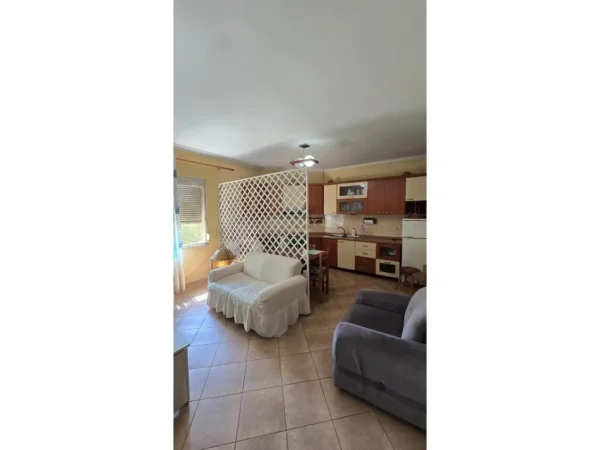 Tirane, shitet apartament 1+1 Kati 3, 78 m² 140.000 € (Brryli)