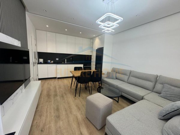 0683487469 Tirane, jepet me qera apartament 2+1 Kati 6, 80 m² 700 € (DON BOSKO)