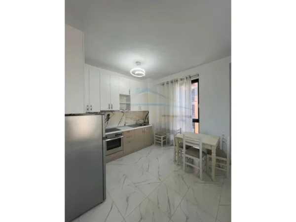jepet me qera apartament 1+1 Kati 4, 75 m² 400 €