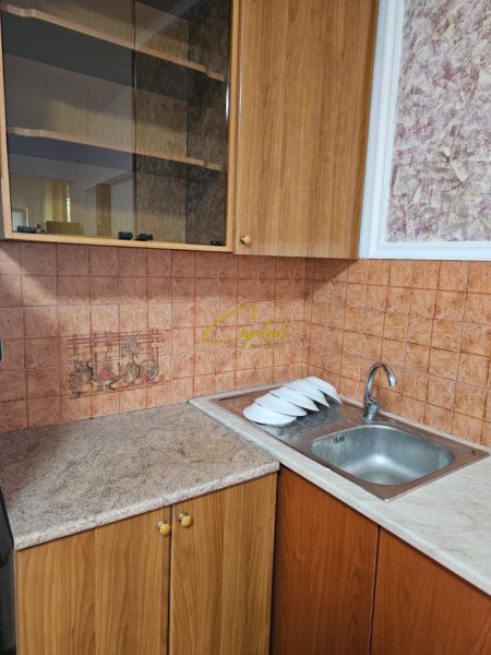 Tirane, jepet me qera apartament 1+1 Kati 1, 60 m² 300 € (VILAT GJERMANE)