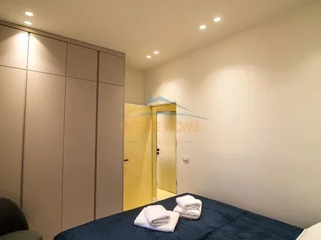 Tirane, jepet me qera apartament 1+1 Kati 4, 40 m² 600 € 