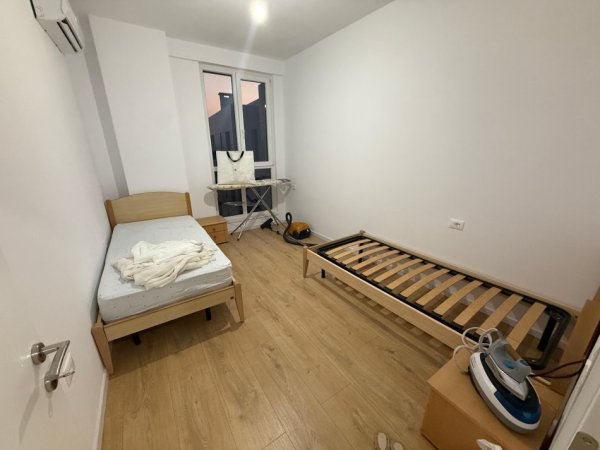Tirane, jepet me qera apartament 2+1 Kati 5, 650 € 