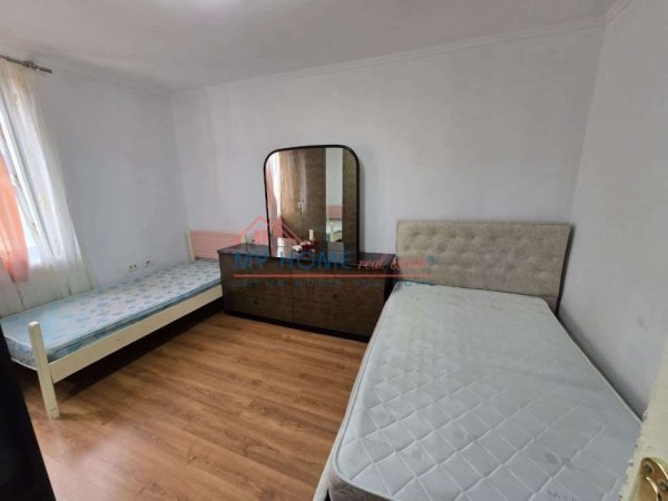Tirane, jepet me qera apartament 1+1+Ballkon Kati 4, 56 m² 480 € (Rruga Qemal Stafa)