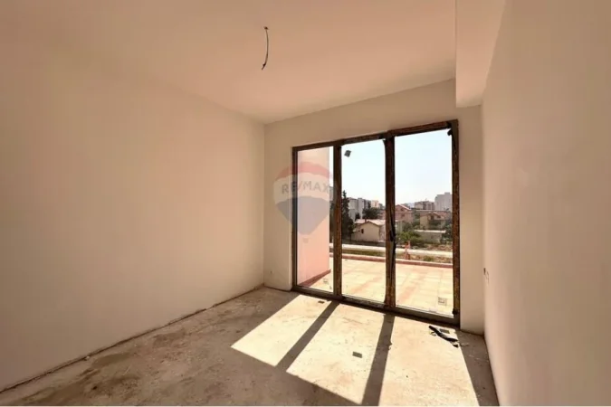 Tirane, shitet apartament 2+1+Ballkon , 160 m² 284.000 € 