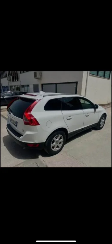 Tirane, shes SUV | Xhip Volvo Benzin+Gaz, e bardhë automatik Klima 8.500 €