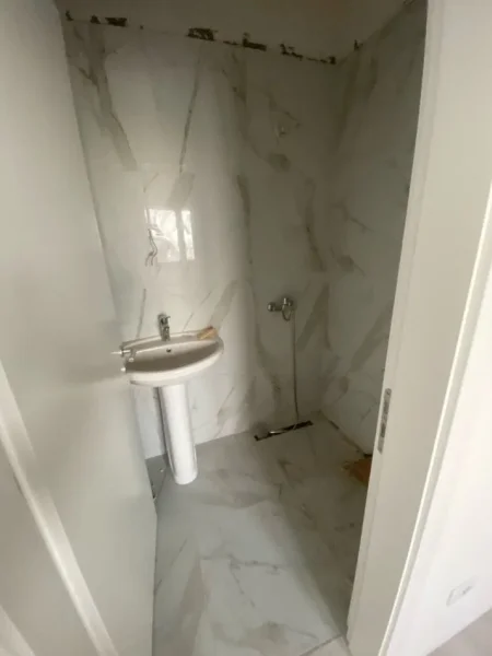 Tirane, shes apartament 2+1 , 99 m² 218.000 € (Kodra e diellit I)