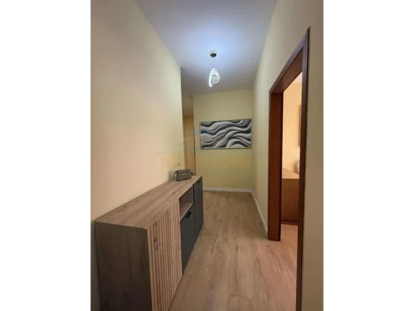 Tirane, shitet apartament 1+1+Ballkon Kati 4, 61 m² 89.000 € (NELA 6)   UNA56543
