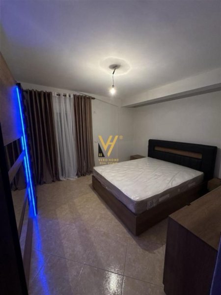 Tirane, jepet me qera apartament 2+1+Ballkon Kati 5, 140 m² 550 € (KODRA E PRIFTIT)