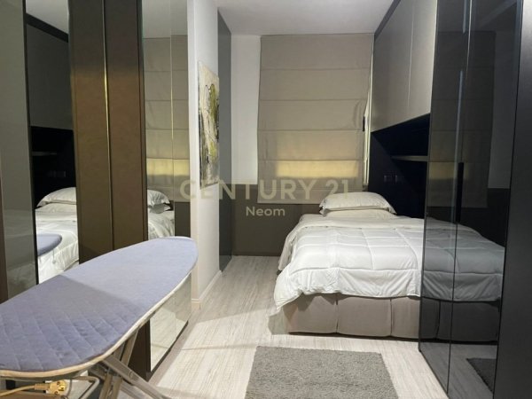 Tirane, jepet me qera apartament 2+1+Aneks+Ballkon Kati 3, 92 m² 1.650 € (Neom120624)