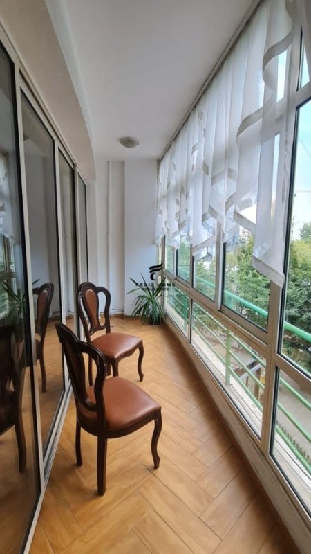 Tirane, jepet me qera apartament 2+1 Kati 2, 115 m² 660 € (DON BOSKO)