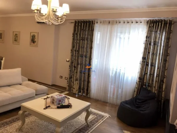 Tirane, shitet apartament 2+1+Ballkon , 126 m² 160.000 € (FRESK)