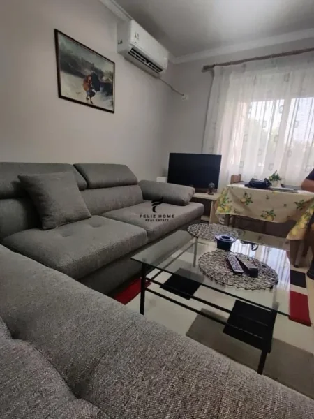Tirane, jepet me qera apartament 2+1 Kati 2, 107 m² 600 € (PRANE BKT)