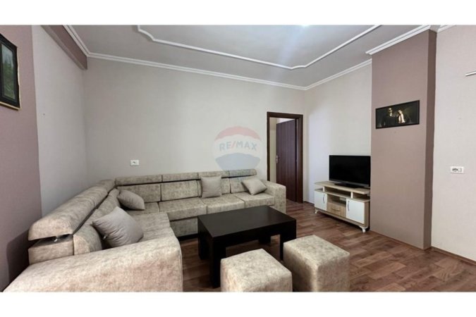 Tirane, jepet me qera apartament 2+1 Kati 2, 100 m² 600 € (Don Bosko)