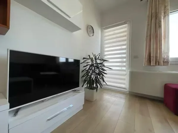 APARTAMENT 2+1 ME QIRA  800 € (LIQENI I THATE)