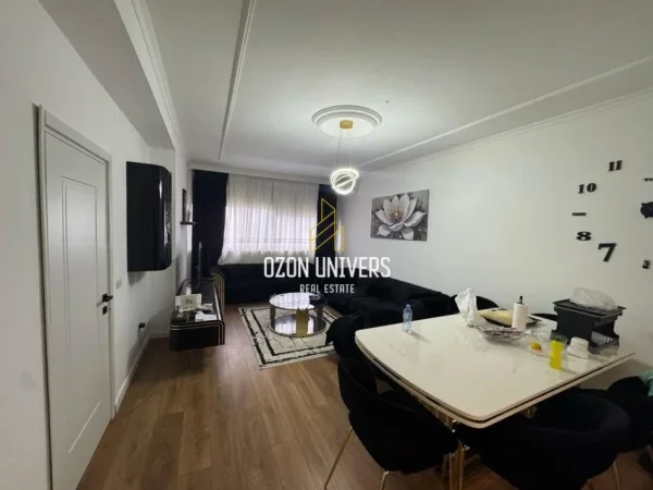 Tirane, shitet apartament 2+1+Ballkon Kati 10, 90 m² 155.000 € (Porcelan)