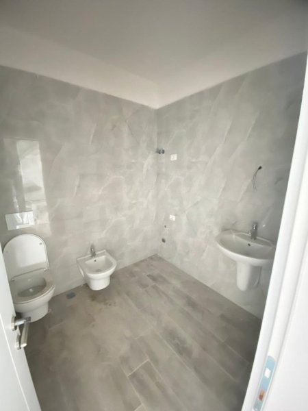 Tirane, shitet apartament 2+1 Kati 7, 105 m² 110.000 € (Univers City)