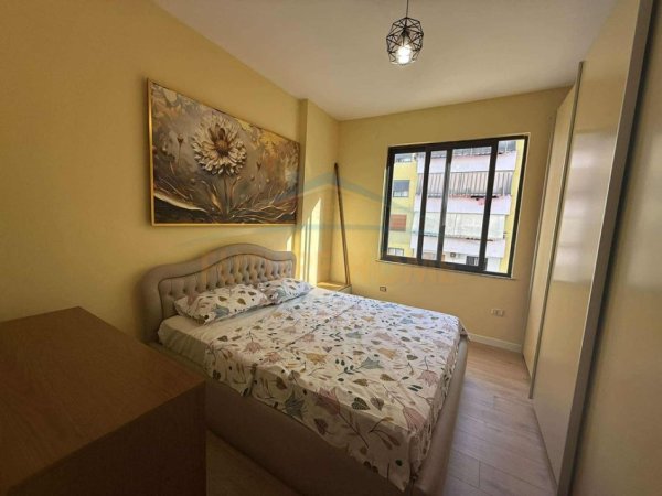 Tirane, shitet apartament 1+1+Ballkon Kati 4, 62 m² 89.000 € 