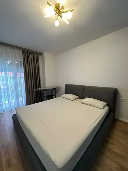 Tirane, shes apartament 1+1+Ballkon Kati 2, 64 m² 150.000 € (rruga durresit)