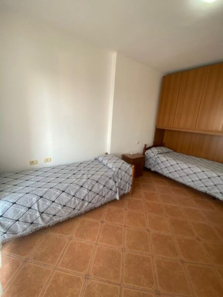 Tirane, jap me qera apartament 2+1+Ballkon Kati 8, 95 m² 600 € (PERBALLE DELIJORGJIT TE NELA)