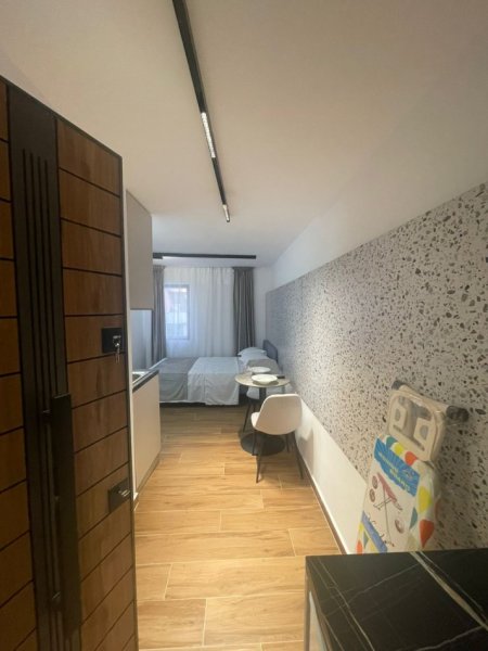 Tirane, shes apartament 4+1 Kati 4, 100 m² 330.000 € (bllok)