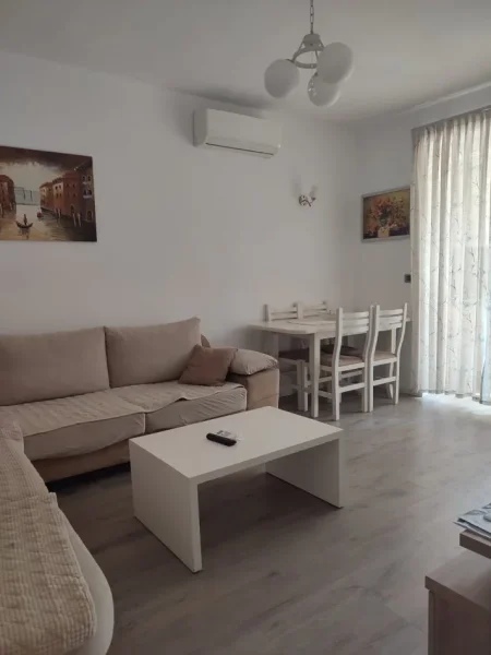 Tirane, shitet apartament 2+1+Ballkon Kati 3, 68 m² 140.000 € (Ne Vasil Shanto, prane KESH)