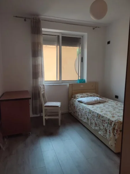 Tirane, shitet apartament 2+1+Ballkon Kati 3, 68 m² 140.000 € (Ne Vasil Shanto, prane KESH)