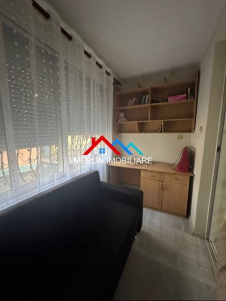 Tirane, jepet me qera apartament 2+1+Ballkon Kati 2, 65 m² 550 € (RRUGA ETHEM HAXHIADEMI,ALI DEM)