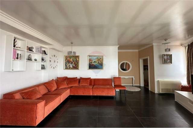 Tirane, shitet apartament 2+1+BLK Kati 4, 153.000 €