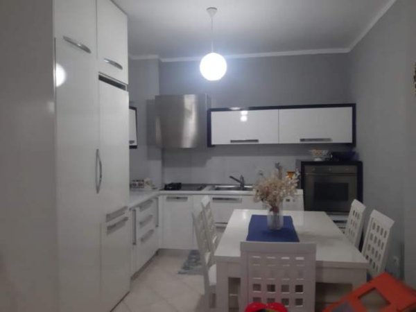 Tirane, shitet apartament 1+1+BLK Kati 6, 71 m² 68.000 Euro (kastriotet)