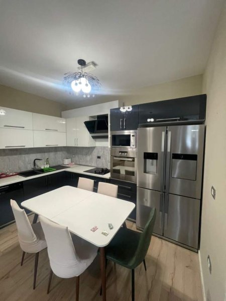 Tirane, jepet me qera apartament 3+1+A+BLK Kati 6, 125 m² 1.100 Euro (Kopshti Zoologjik)