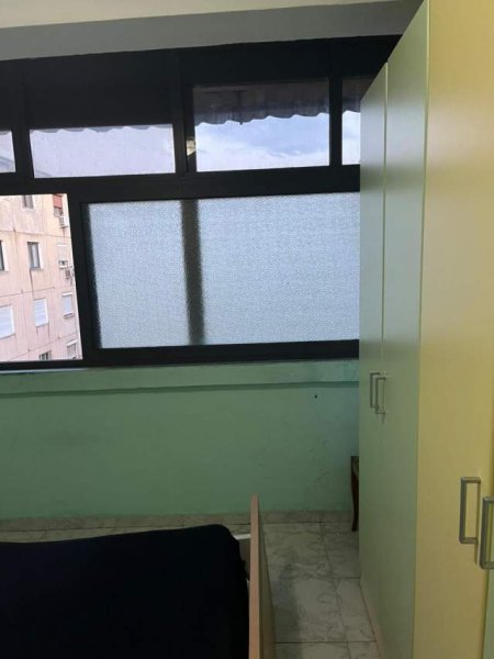 Tirane, jepet me qera apartament 1+1 Kati 5, 45 m² 35.000 Leke (rruga Ndre Mjeda)