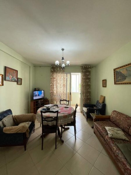 Tirane, shitet apartament 1+1+BLK Kati 2, 110 m² 97.000 Euro