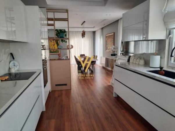 Tirane, jepet me qera Vile 4+1+A+BLK Kati 0, 322 m² 3.500 Euro (LUNDER)