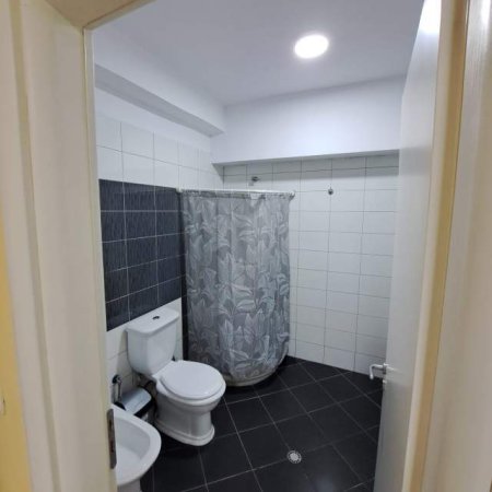 Tirane, jepet me qera apartament 1+1+BLK Kati 1, 67 m² 40.000 Leke (Kodra e Diellit)