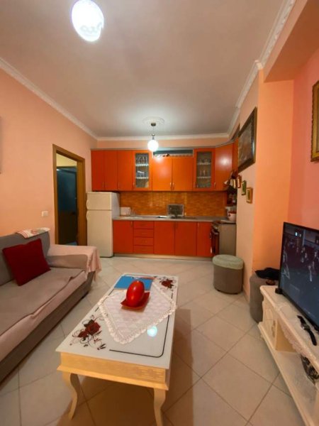 Tirane, shitet apartament 1+1 Kati 5, 57 m² 60.000 Euro (Unaza E Re Astir)
