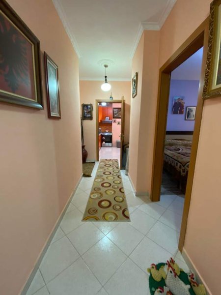 Tirane, shitet apartament 1+1 Kati 5, 57 m² 60.000 Euro (Unaza E Re Astir)
