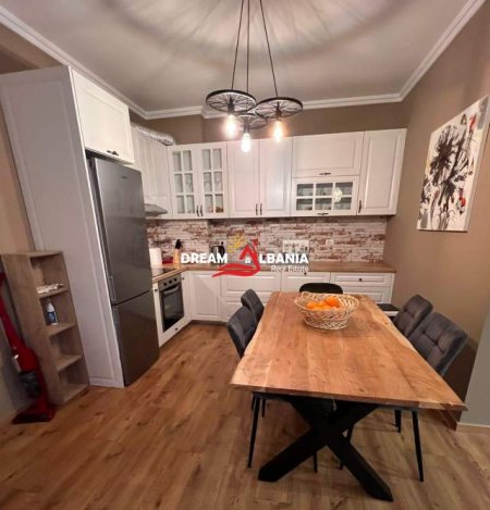 Tirane, shitet apartament 2+1+BLK Kati 3, 108 m² 185.000 Euro (Kopeshti Zoologjik)
