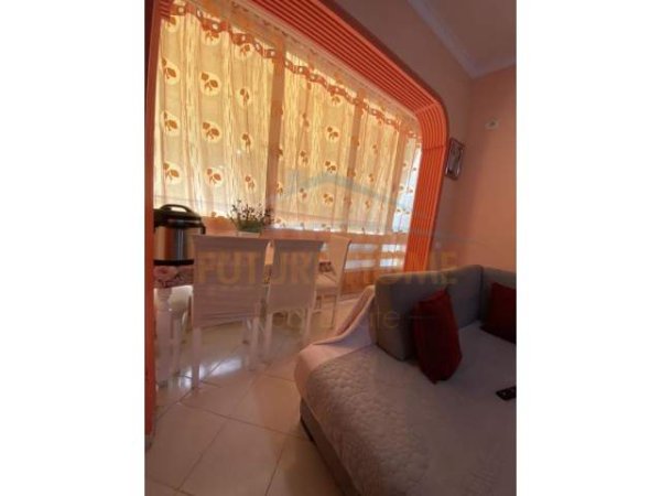 Tirane, shitet apartament 1+1+BLK Kati 5, 57 m² 60.000 Euro (Unaza e Re)