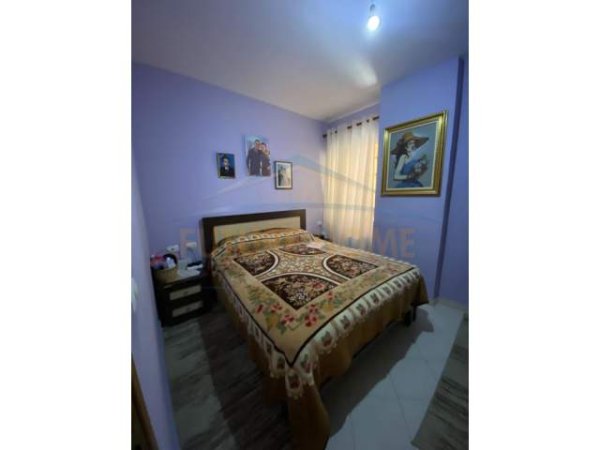 Tirane, shitet apartament 1+1+BLK Kati 5, 57 m² 60.000 Euro (Unaza e Re)